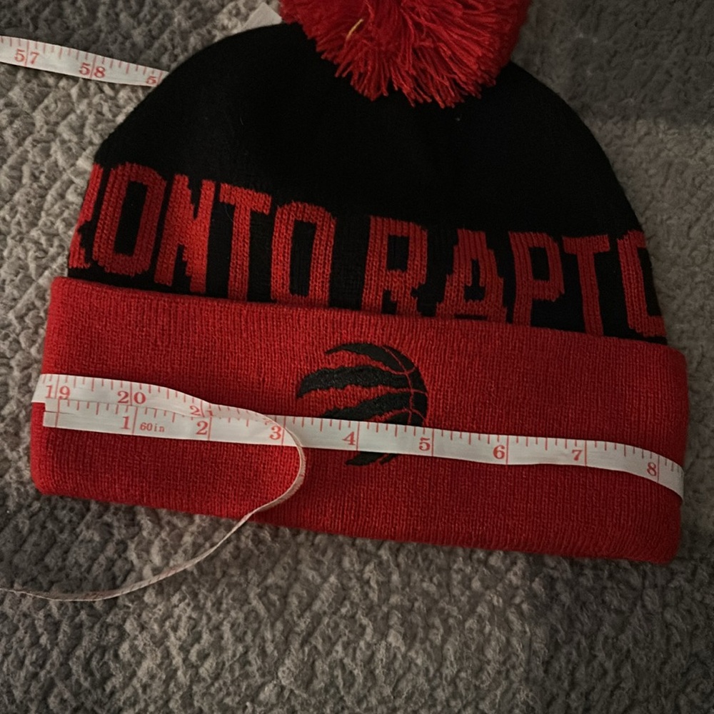 Toronto Raptors Black and Red Pom-Pom Toque - Picture 6 of 6